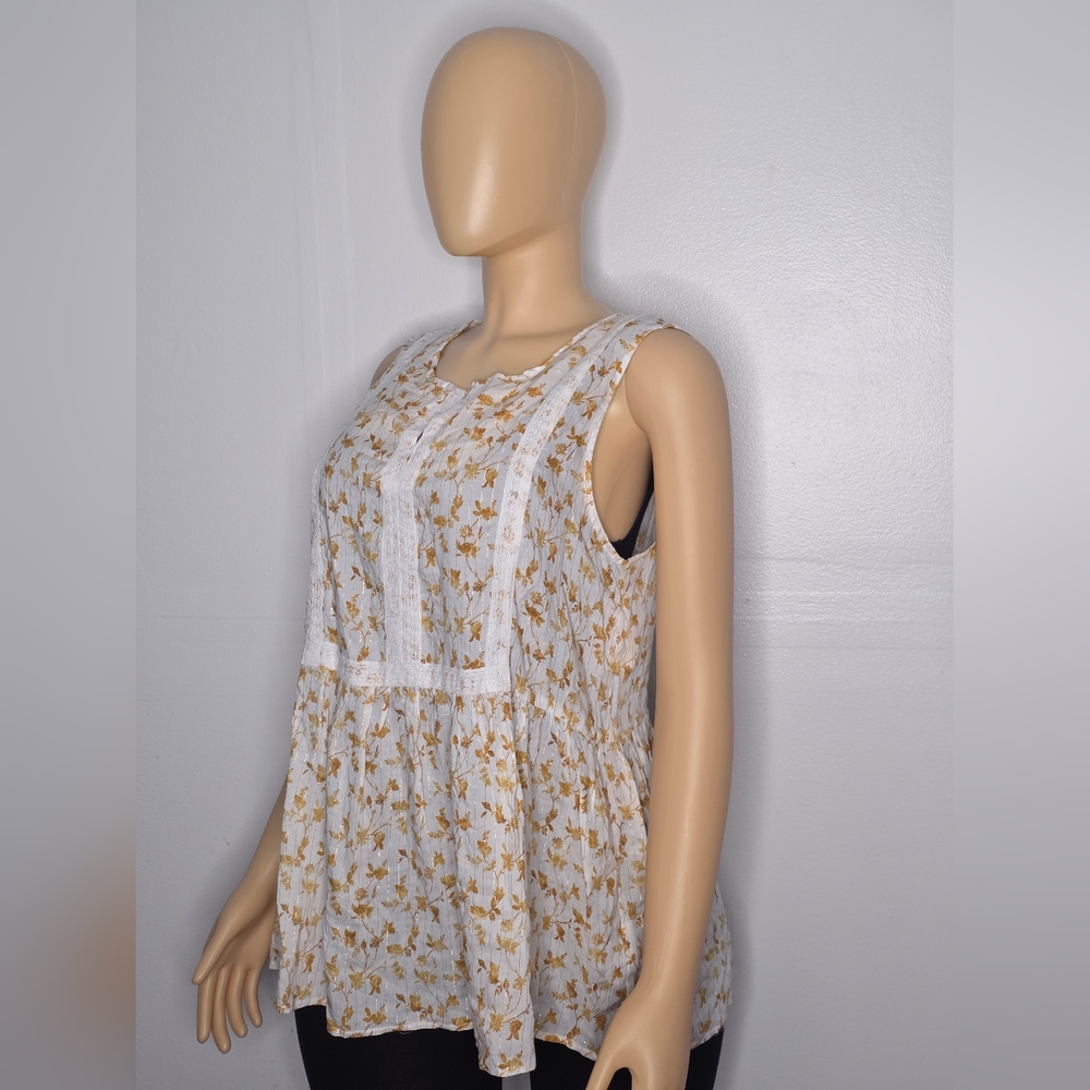 Jane and Delancey Floral Sleeveless Blouse - Cream and Gold Size M